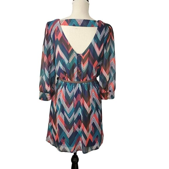 As U Wish Chevron Print Peek-a-boo Back A-Line Slip Lined Dress – Size Medium - Picture 3 of 16